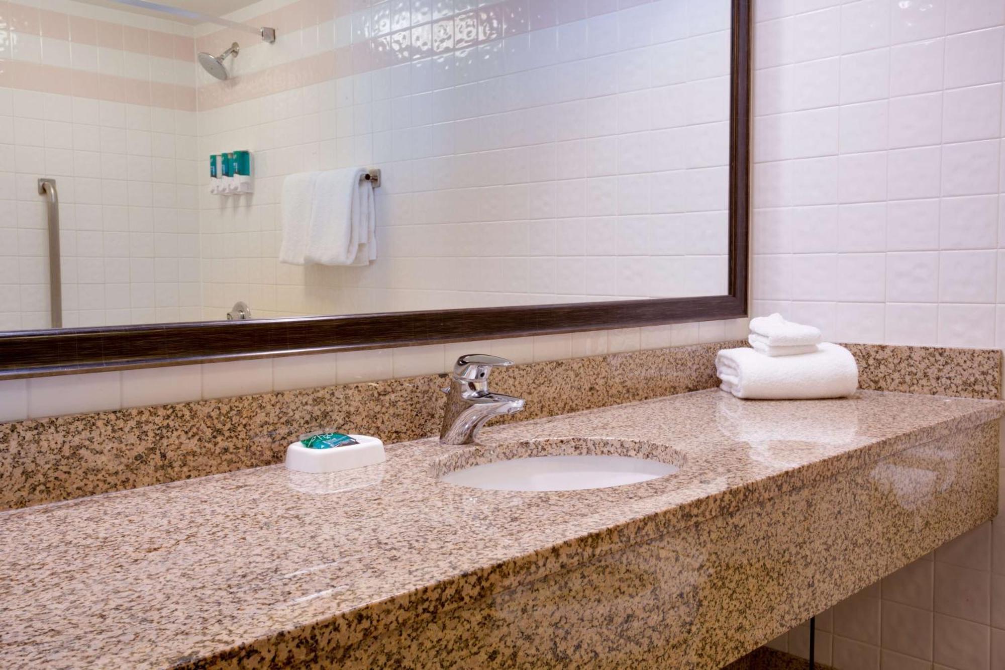 Pear Tree Inn St Louis Convention Center Saint Louis Buitenkant foto